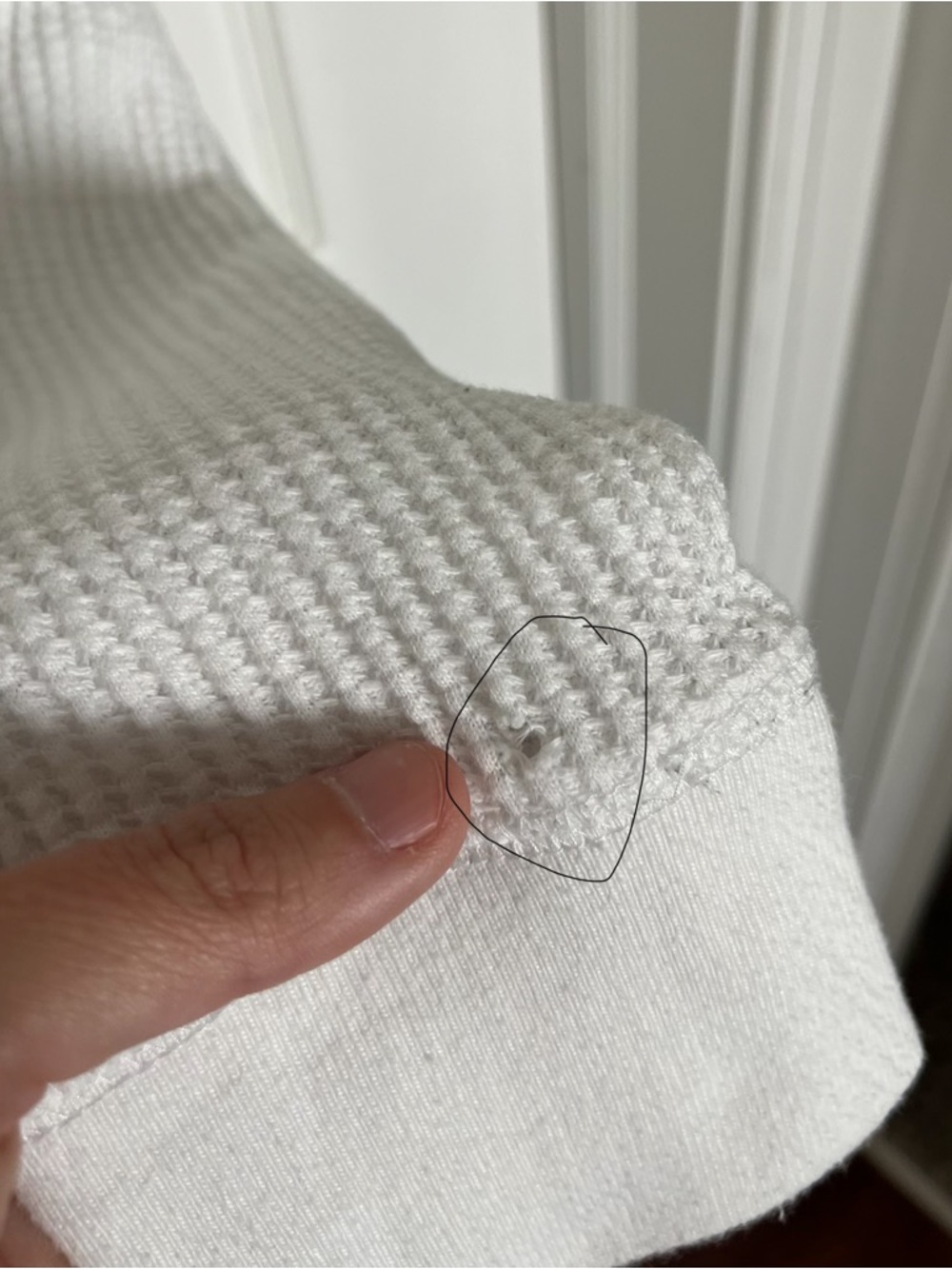 Express White Men’s XS Waffle-Knit Hoodie - Picture 4 of 7